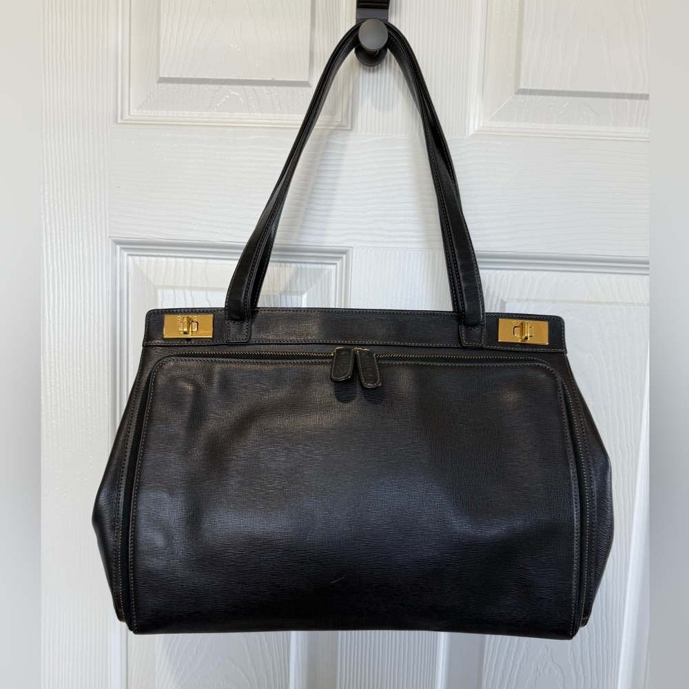 Gucci Saffiano Leather Satchel Black Gold Tone Hardware Shoulder Bag Zip Pocket